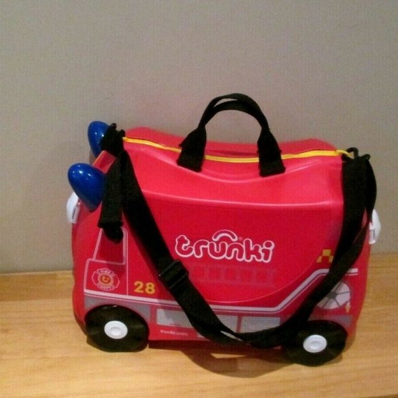 red trunki